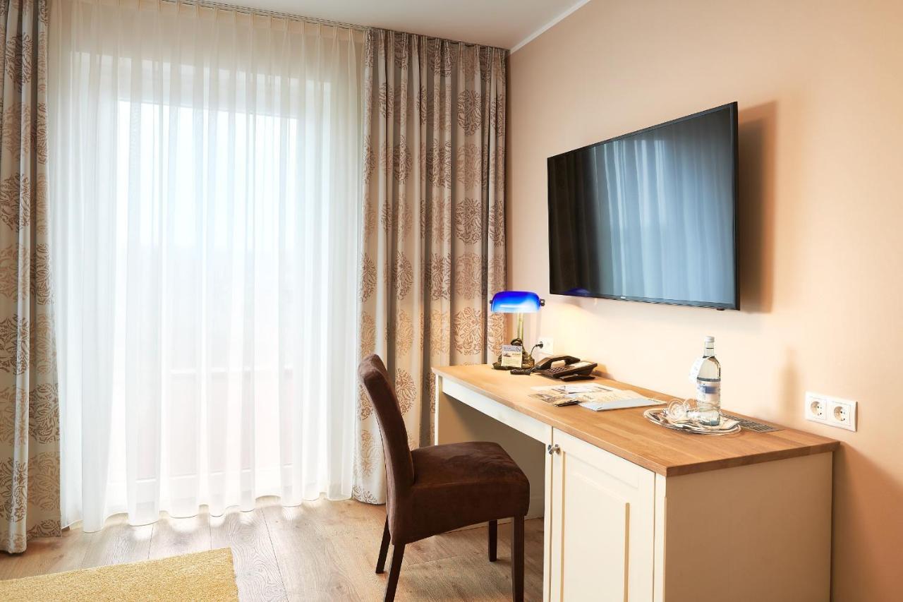 Hotel Nautilus Putbus Exterior photo